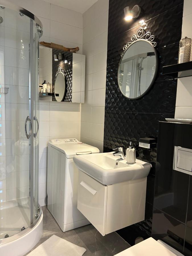 Near To The Beach & City Centre Apartment Jagiellonska โควอบเซก ภายนอก รูปภาพ